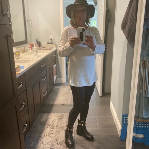 Meet your Posher, Marilynn Powell - Picture 7 of 8